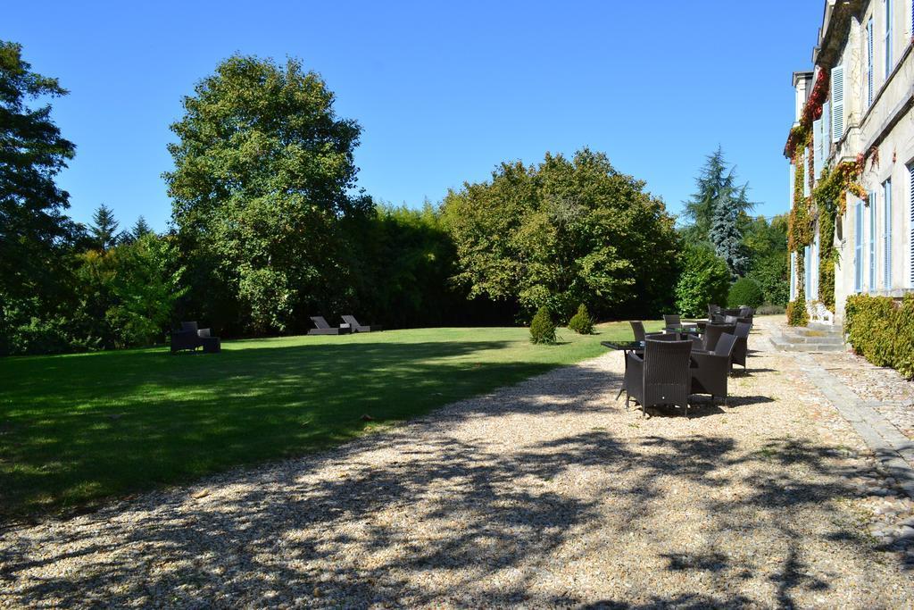 Chateau De Lalande - Teritoria - Perigueux Annesse-et-Beaulieu ภายนอก รูปภาพ